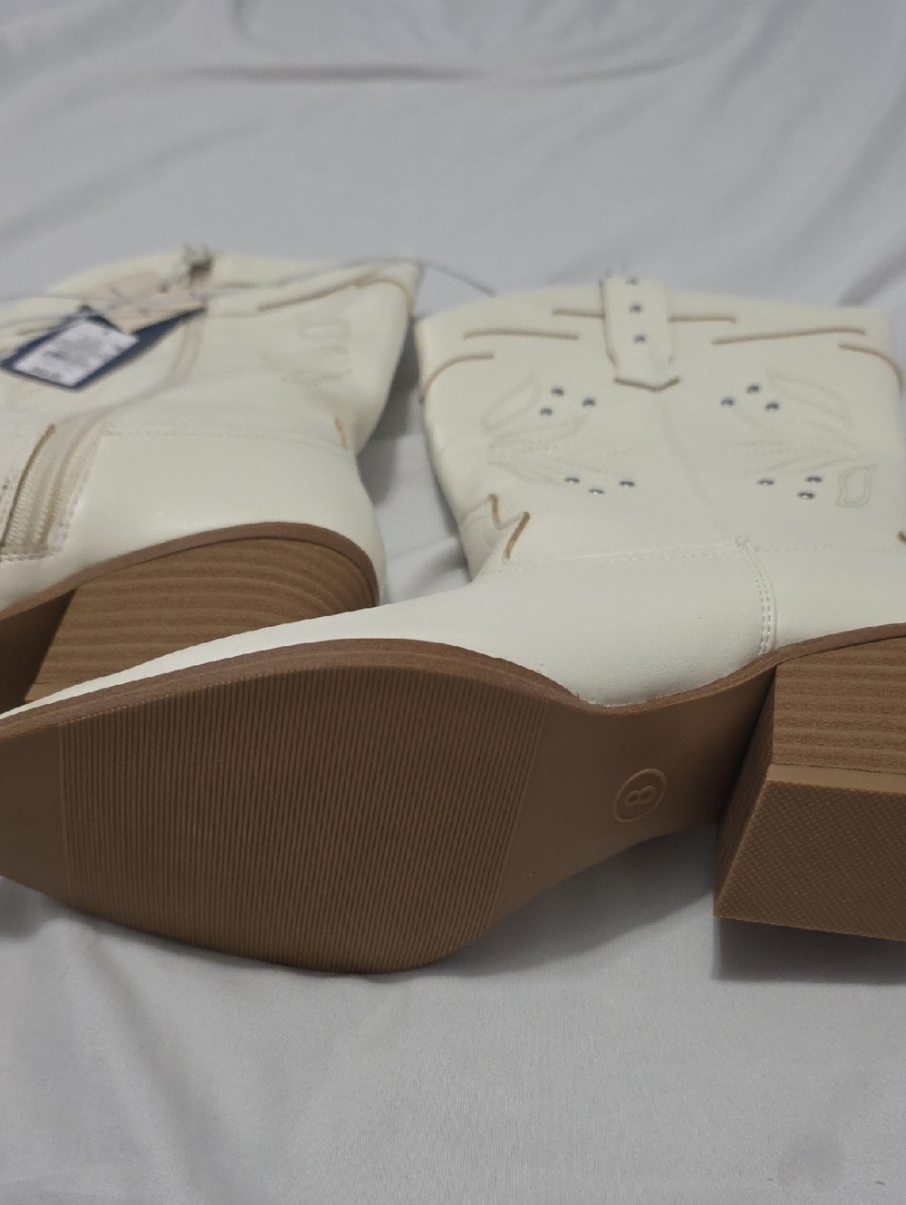 Women's Cream Western Mid-Calf Cowboy Boots - Picture 5 of 9